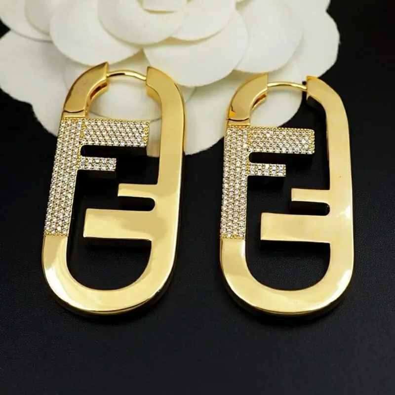 fendi boucles doreilles pour femme s_12621471